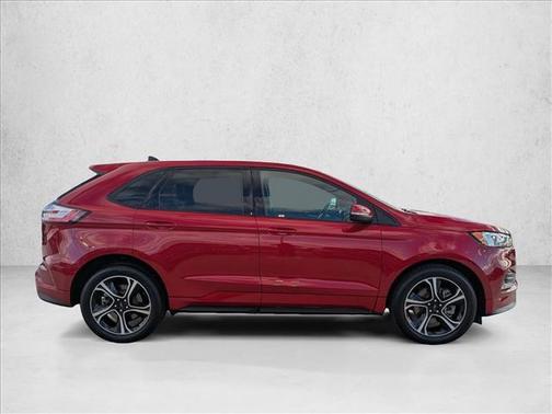 2022 Ford Edge ST