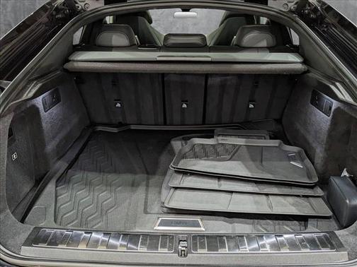 2025 BMW X6 M Base