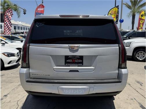 Radiant Silver Metallic 2019 Cadillac Escalade Platinum
