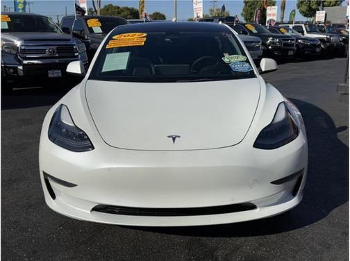 2022 Tesla Model 3 Standard Range