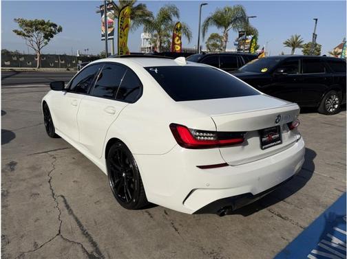 Alpine White 2022 BMW 330 330i Sedan 4D