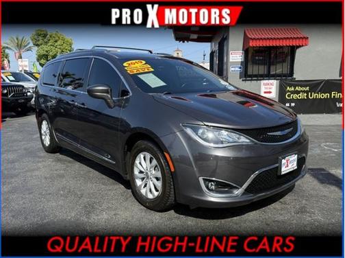 2019 Chrysler Pacifica Touring L