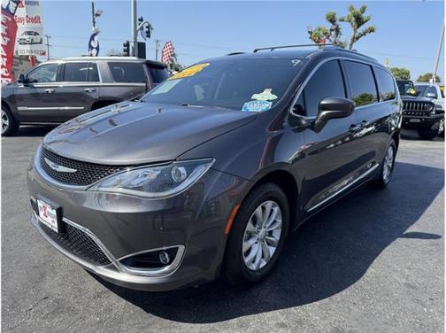 2019 Chrysler Pacifica Touring L