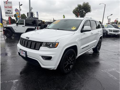2021 Jeep Grand Cherokee Laredo