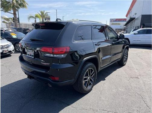2018 Jeep Grand Cherokee Trailhawk
