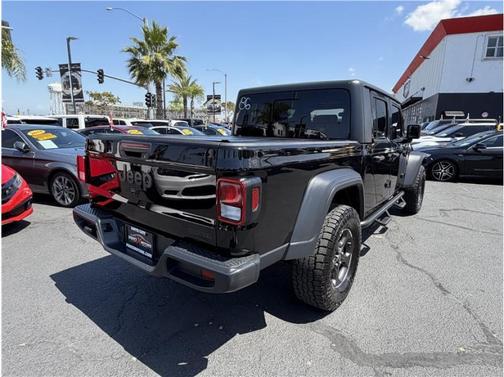 Black Clearcoat 2020 Jeep Gladiator Sport S