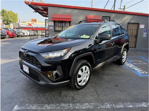 2022 Toyota RAV4 LE