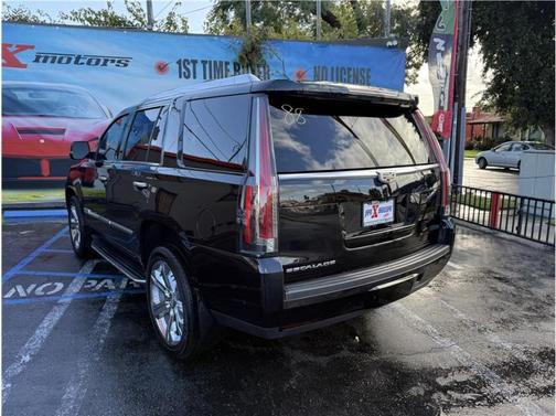 2017 Cadillac Escalade Luxury