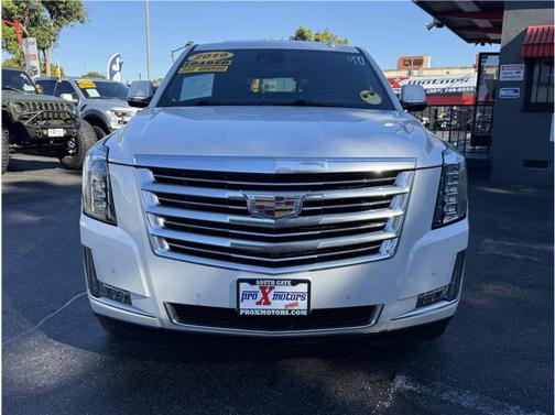 2019 Cadillac Escalade Platinum