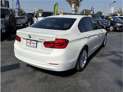 2017 BMW 320 i