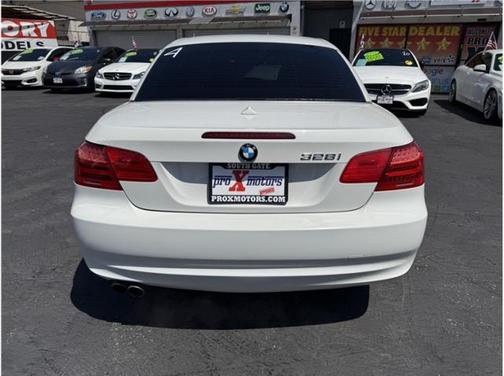 2013 BMW 328 328i Convertible 2D