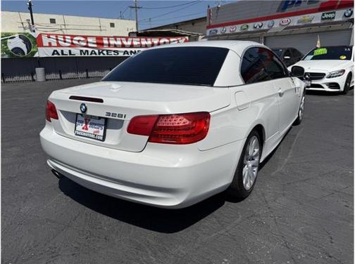 2013 BMW 328 328i Convertible 2D