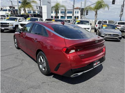 Glacial White Pearl 2022 Kia K5 GT-Line