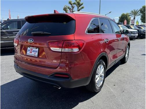 2018 Kia Sorento LX