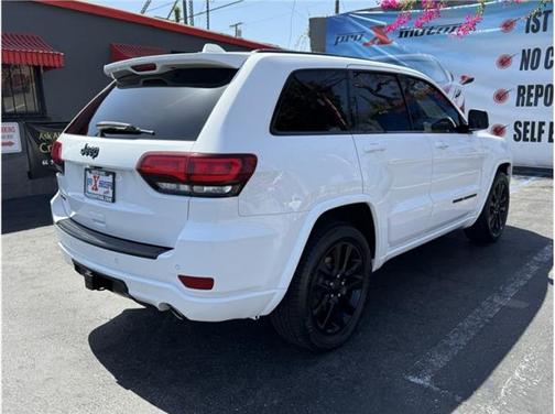2017 Jeep Grand Cherokee Altitude