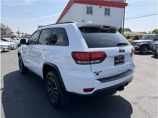 2019 Jeep Grand Cherokee Trailhawk