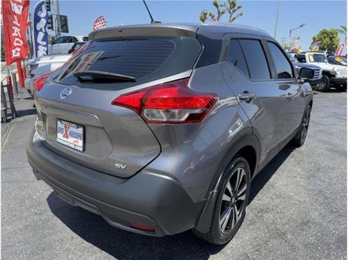 2019 Nissan Kicks SV