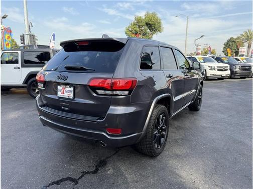 2018 Jeep Grand Cherokee Altitude