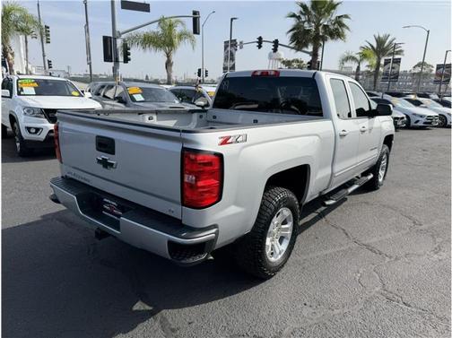 Silver Ice Metallic 2018 Chevrolet Silverado 1500 2LT