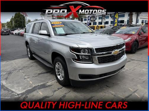 Silver Ice Metallic 2018 Chevrolet Suburban LT