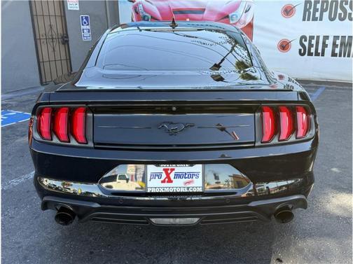 2020 Ford Mustang EcoBoost