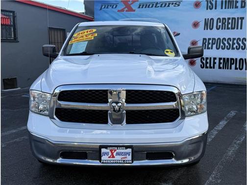 2016 RAM 1500 SLT