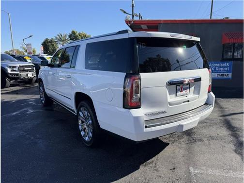 2017 GMC Yukon XL Denali