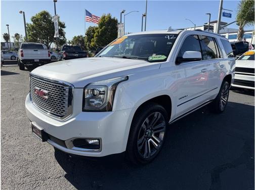 White 2017 GMC Yukon Denali