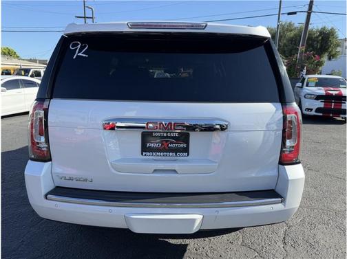 White 2017 GMC Yukon Denali