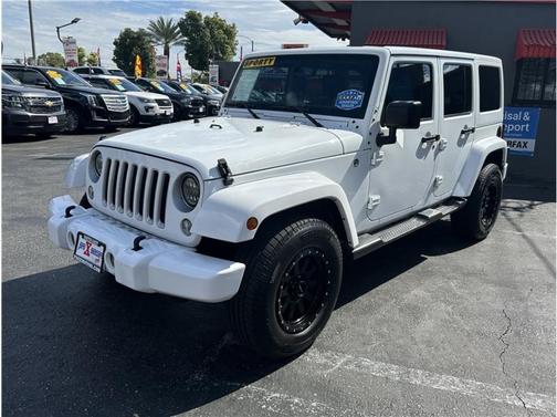 2016 Jeep Wrangler Unlimited Sahara
