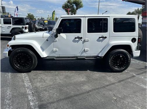 2016 Jeep Wrangler Unlimited Sahara