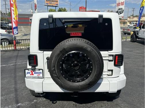 2016 Jeep Wrangler Unlimited Sahara