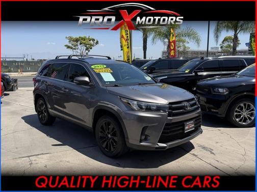 Predawn Gray Mica 2019 Toyota Highlander SE