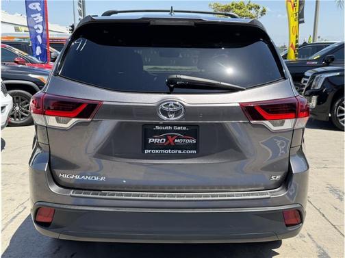 Predawn Gray Mica 2019 Toyota Highlander SE