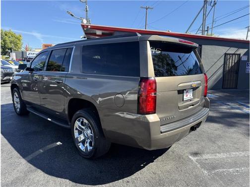 2016 Chevrolet Suburban LT