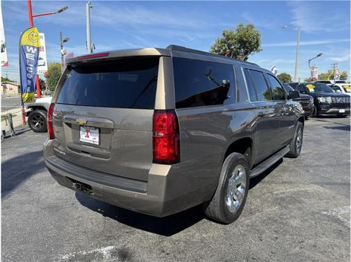 2016 Chevrolet Suburban LT
