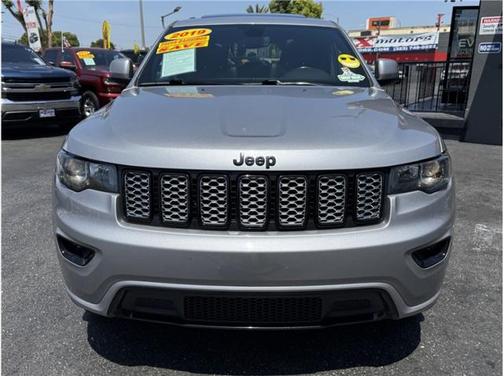 2019 Jeep Grand Cherokee Altitude
