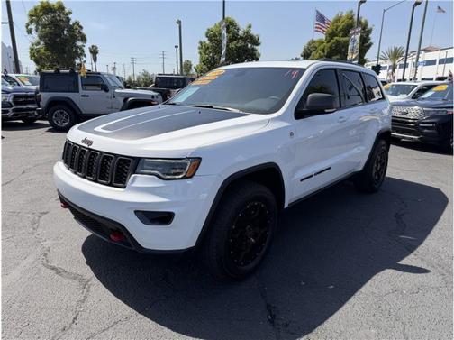 Bright White Clearcoat 2020 Jeep Grand Cherokee Trailhawk