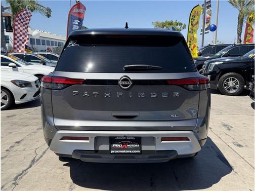 Gray 2022 Nissan Pathfinder SL 2WD