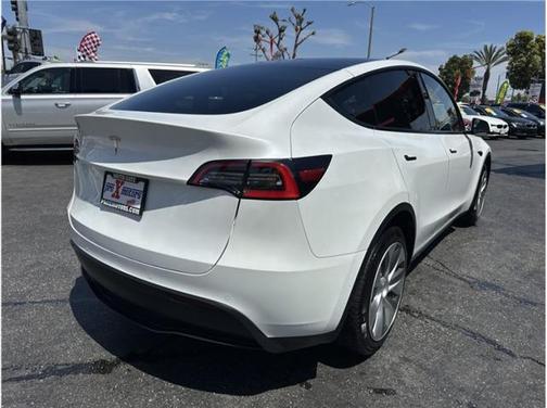 2021 Tesla Model Y Standard Range Rear-Wheel Drive