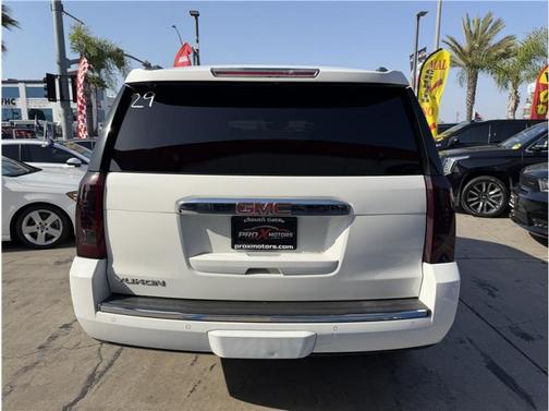 White 2016 GMC Yukon Denali
