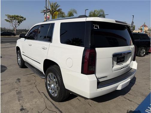 White 2016 GMC Yukon Denali