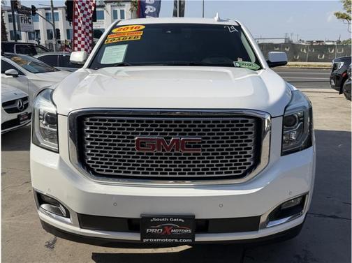 White 2016 GMC Yukon Denali