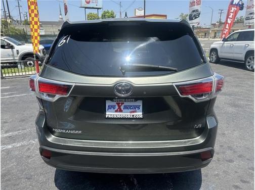 2014 Toyota Highlander LE