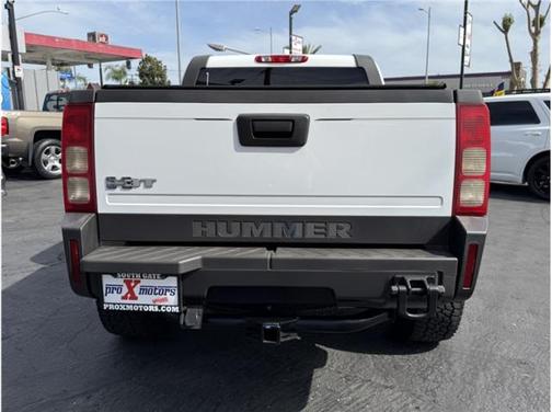 2009 Hummer H3T Base