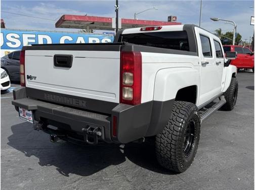 2009 Hummer H3T Base