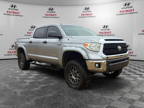 2017 Toyota Tundra SR5