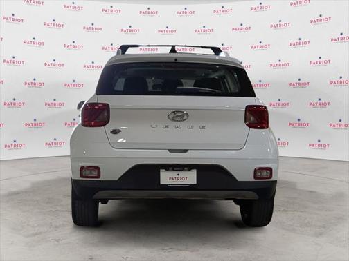 2022 Hyundai VENUE SEL