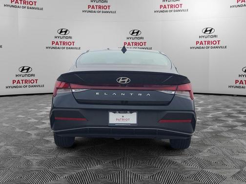 Abyss Black 2026 Hyundai ELANTRA Sport