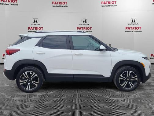 Summit White 2023 Chevrolet Trailblazer LT